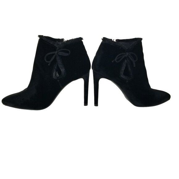Stuart Weitzman Black Velvet Fringe Ankle Booties Stiletto Coquette Girl Chic 9 - Picture 7 of 12